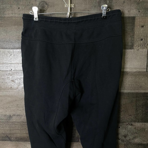SOLD Nike Womens Tech Fleece Joggers Medium - Picture 5 of 6